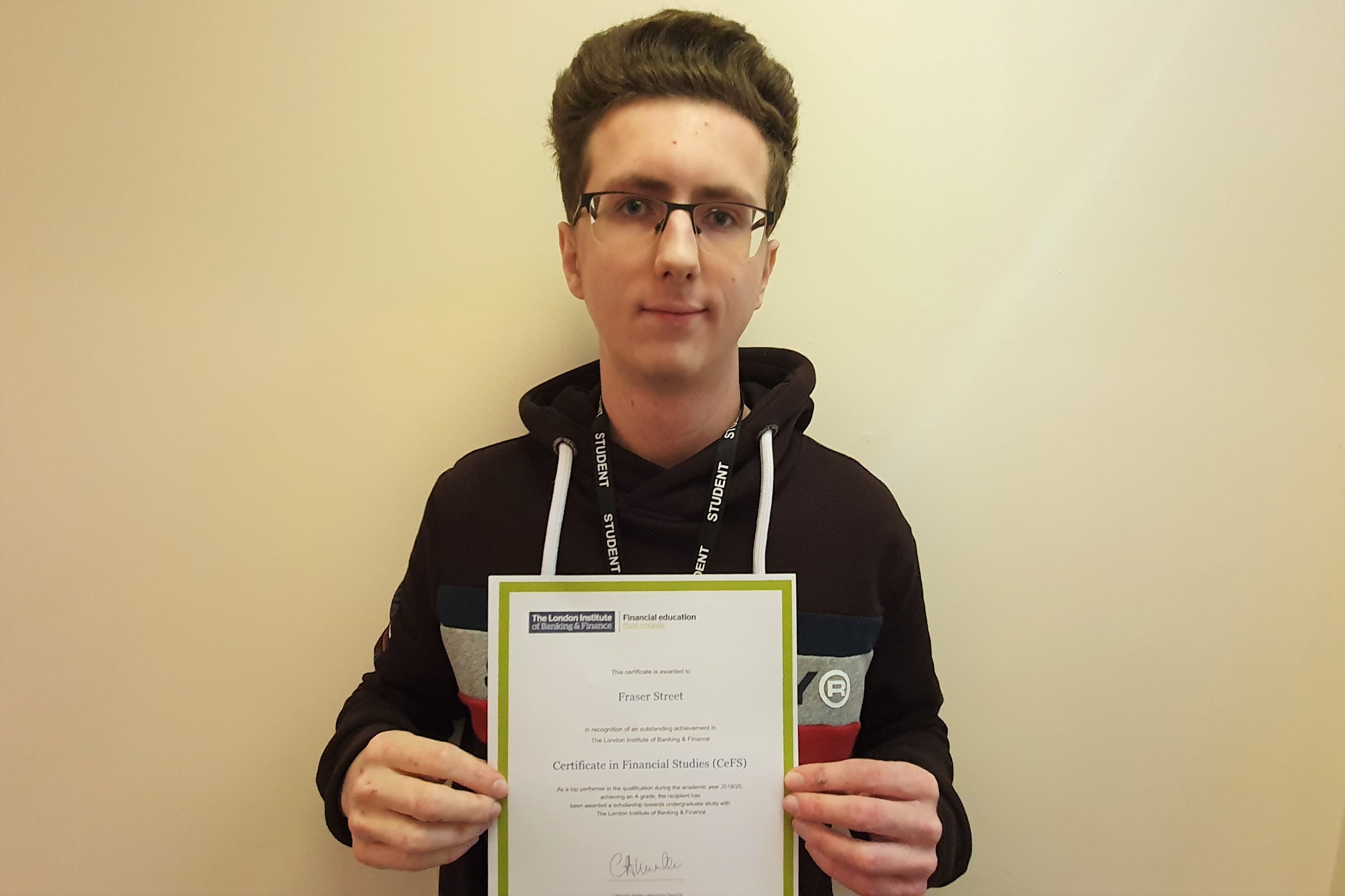 Hucknall Sixth Form Centre student wins finance scholarship prize