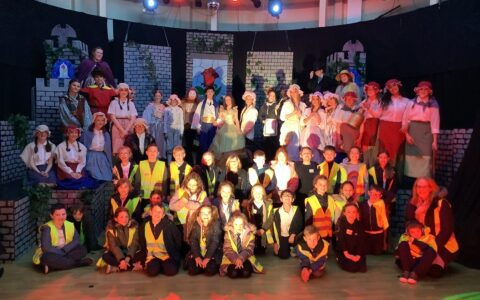 Retford Oaks Academy gets a big thumbs up for their Beauty and the Beast performance